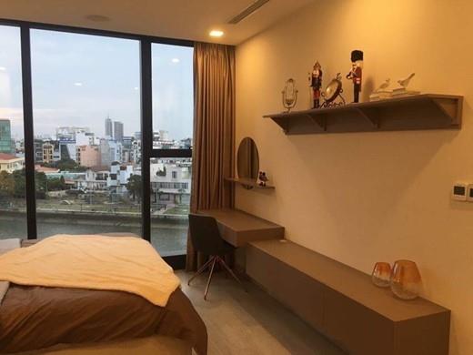 vinhomes golden river apartment for rent in district 1 hcmc D102303(15)