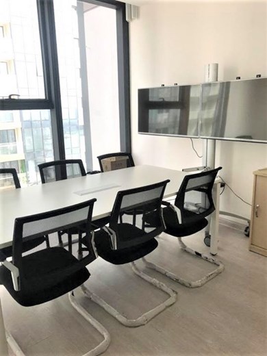 02b129475375b52bec64