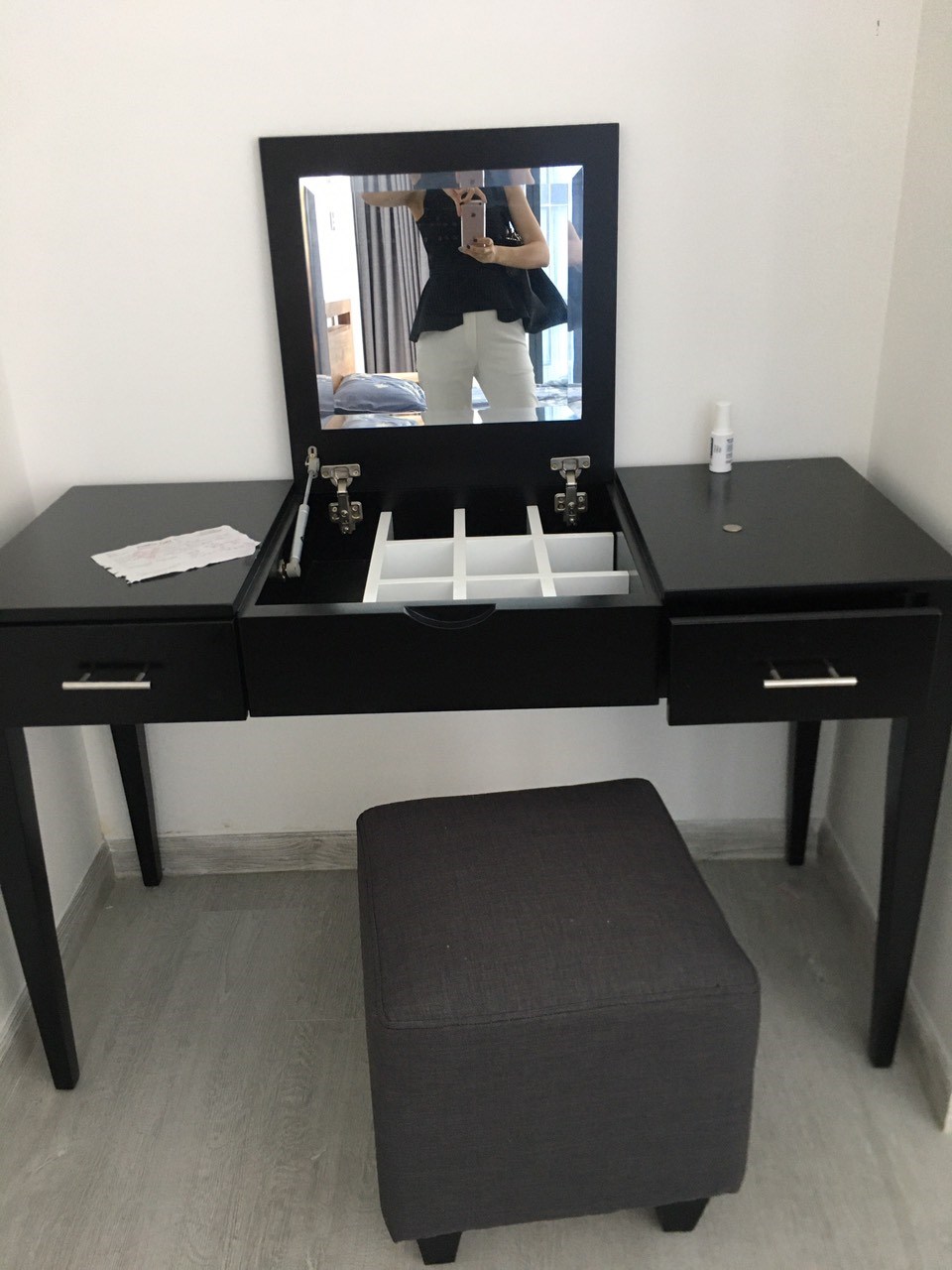 VGR97930 - Vinhomes Golden River Apartment For Rent & Sale Ho Chi Minh 