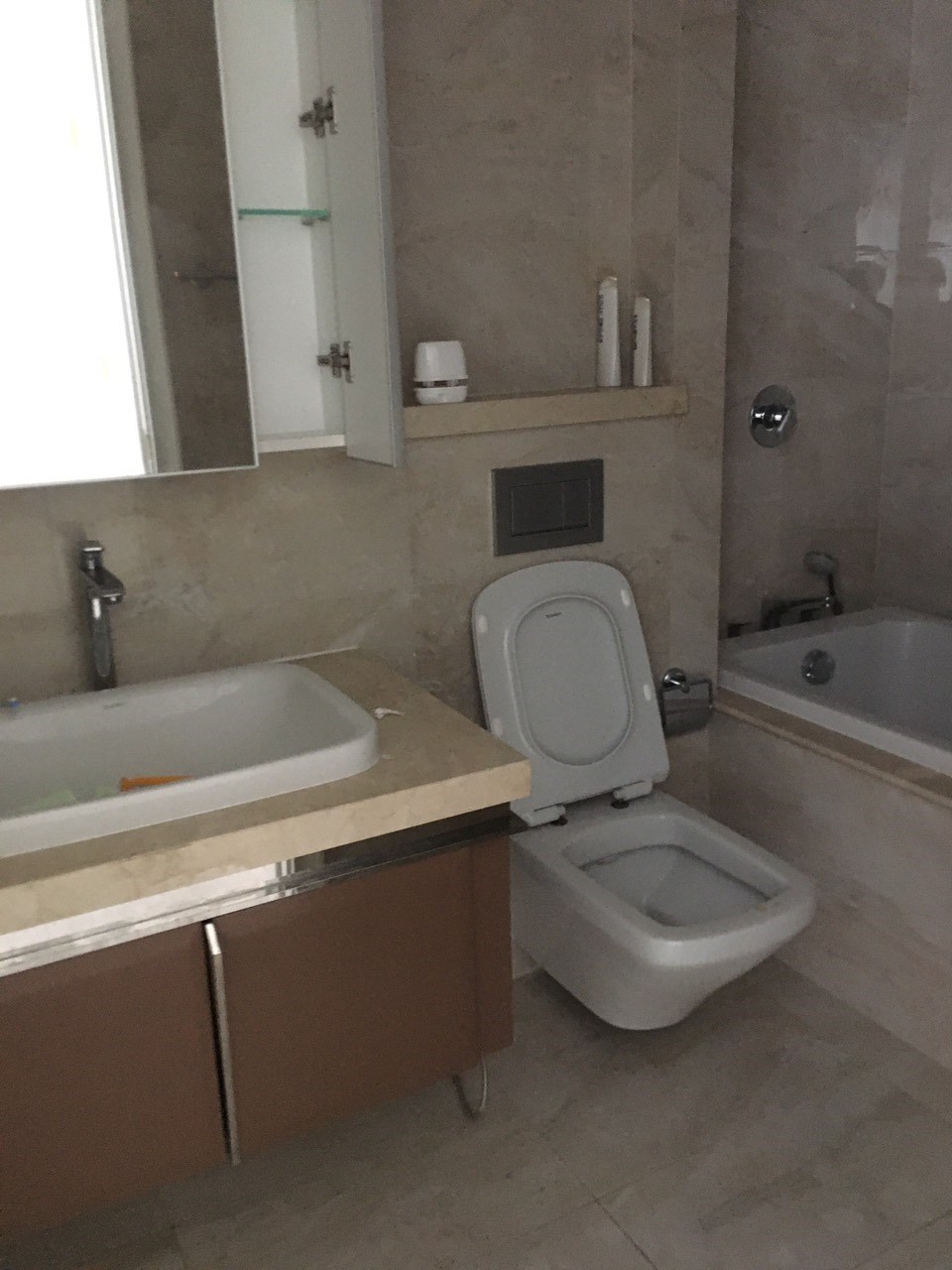 VGR97930 - Vinhomes Golden River Apartment For Rent & Sale Ho Chi Minh 