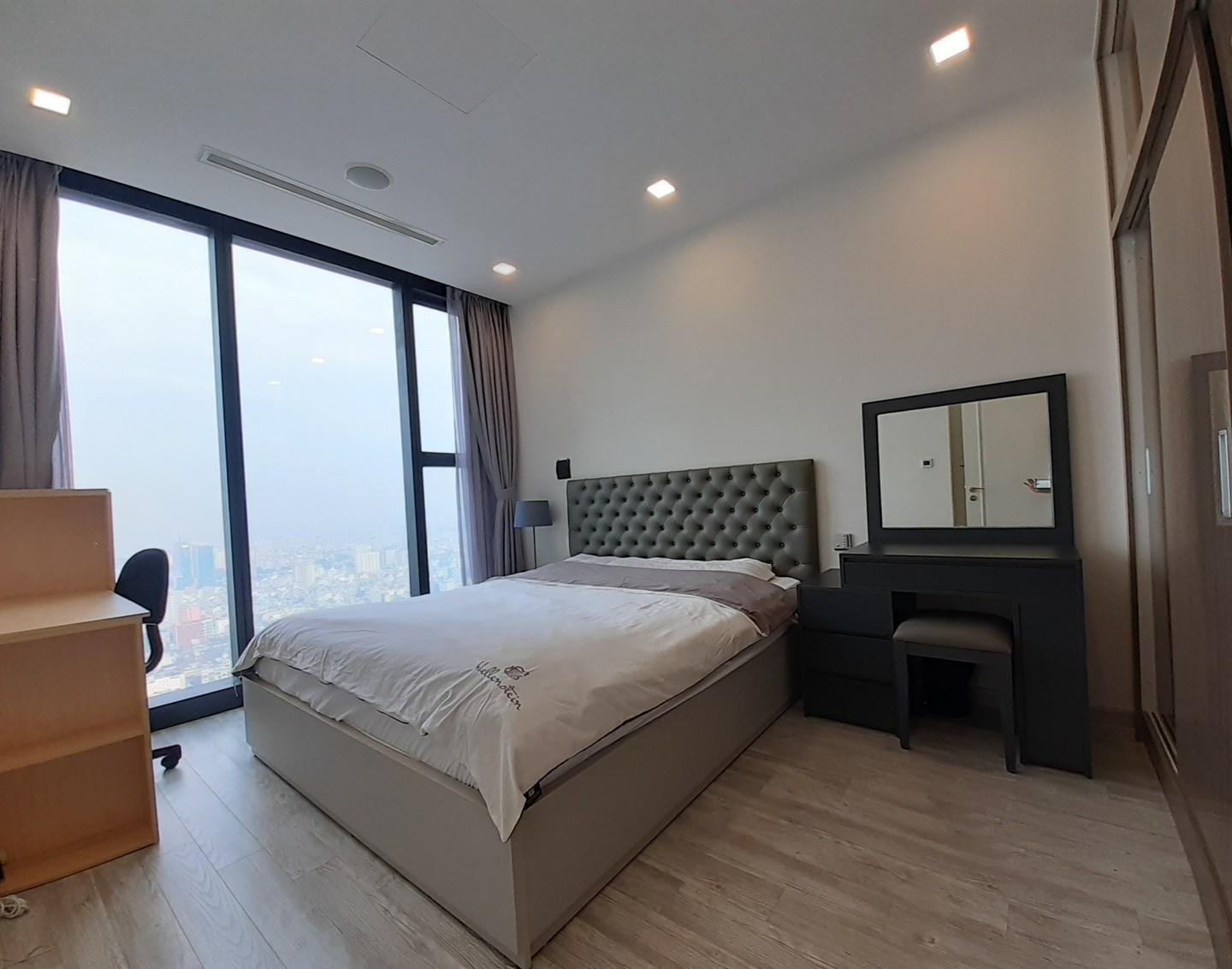 VGR97962 - Vinhomes Golden River Apartment For Rent & Sale Ho Chi Minh 