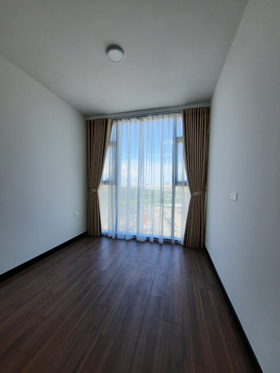 03ecf764de847d4664940bd7e770_60