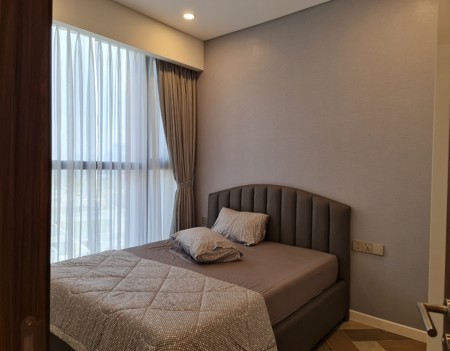 4b85367d04e64e21d1b45d7baef6_10